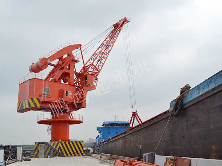 HGQ25t-30m 固定式碼頭吊機